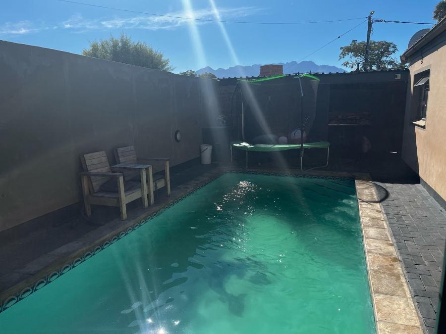3 Bedroom Property for Sale in Esselenpark Western Cape
